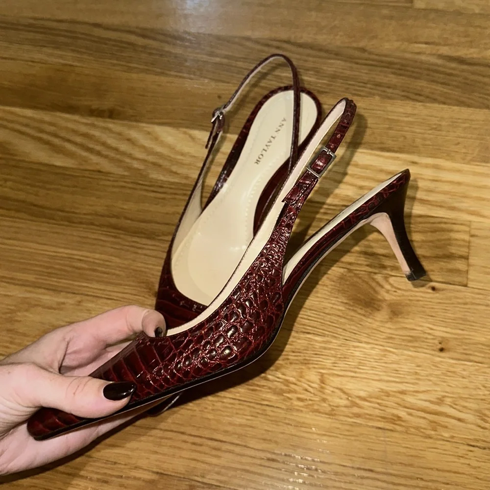 Ann Taylor sling back kitten heels - Picture 6 of 6